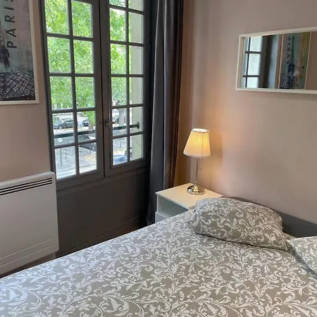 Montsouris Apartment *